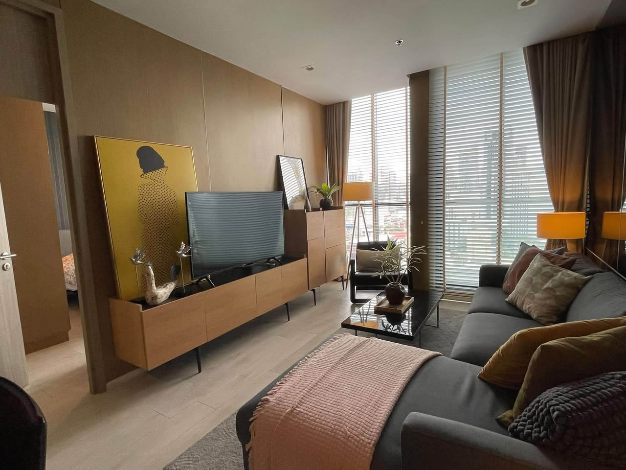 2BR condo in Ploenchit — photo 4