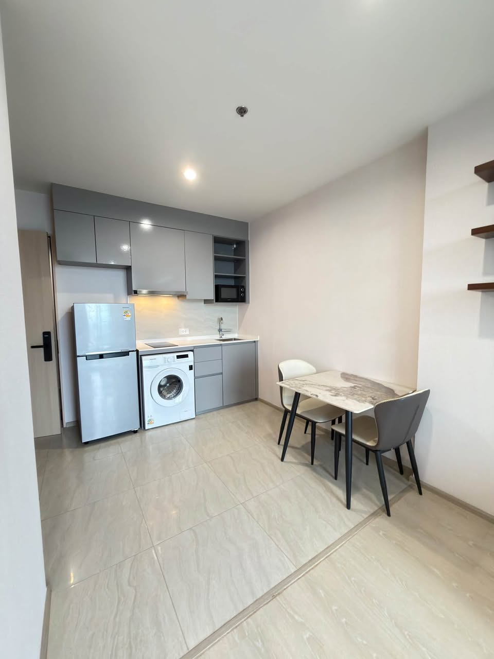1BR condo in Sukhumvit — photo 3