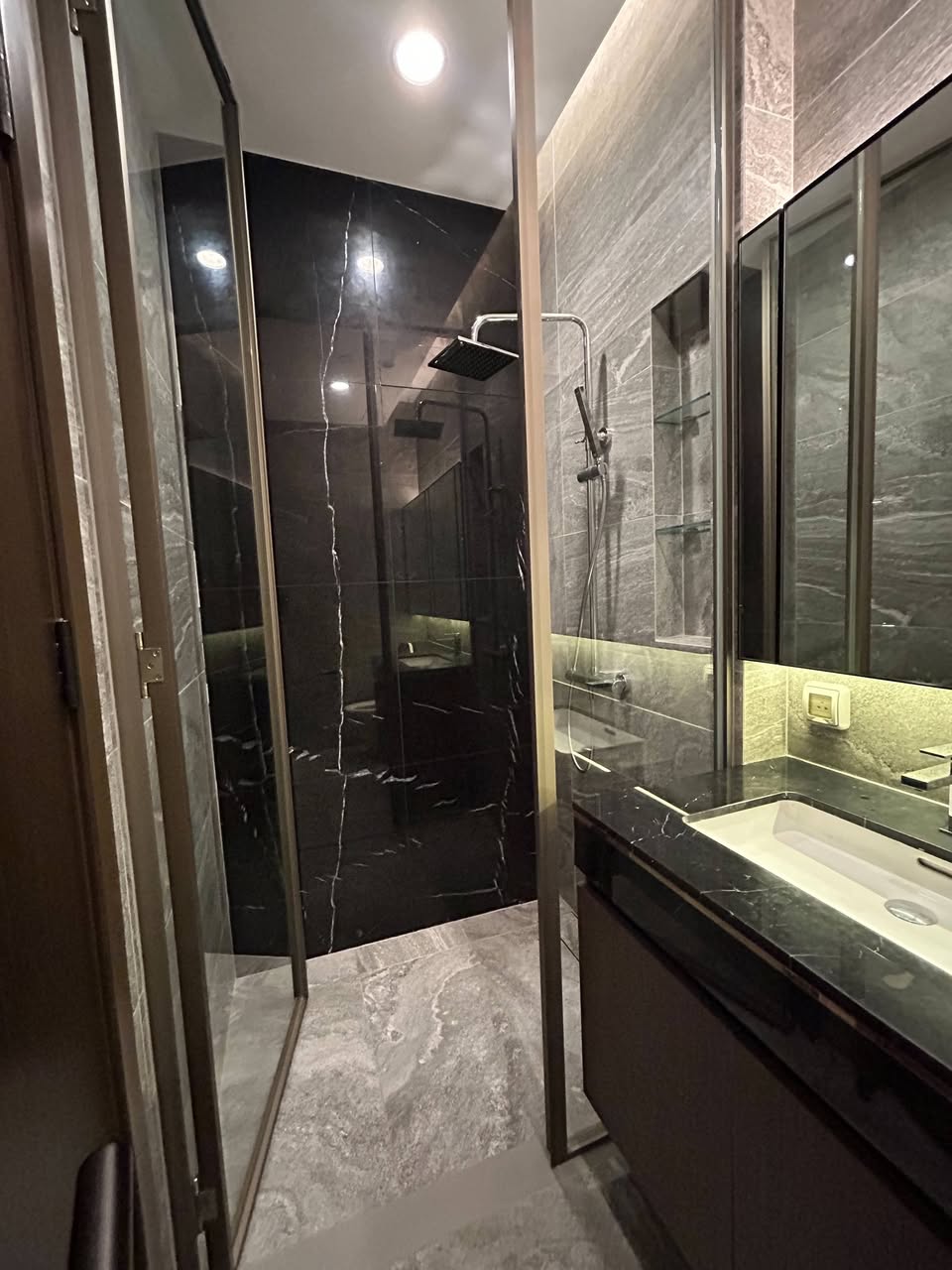 2BR apartment in Thonglor — photo 4
