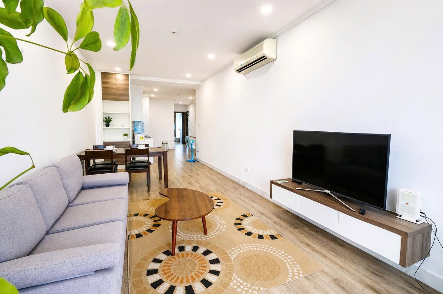 2BR apartment in Tay Ho — photo 2