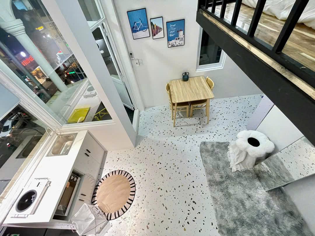 duplex in District 10 — photo 3