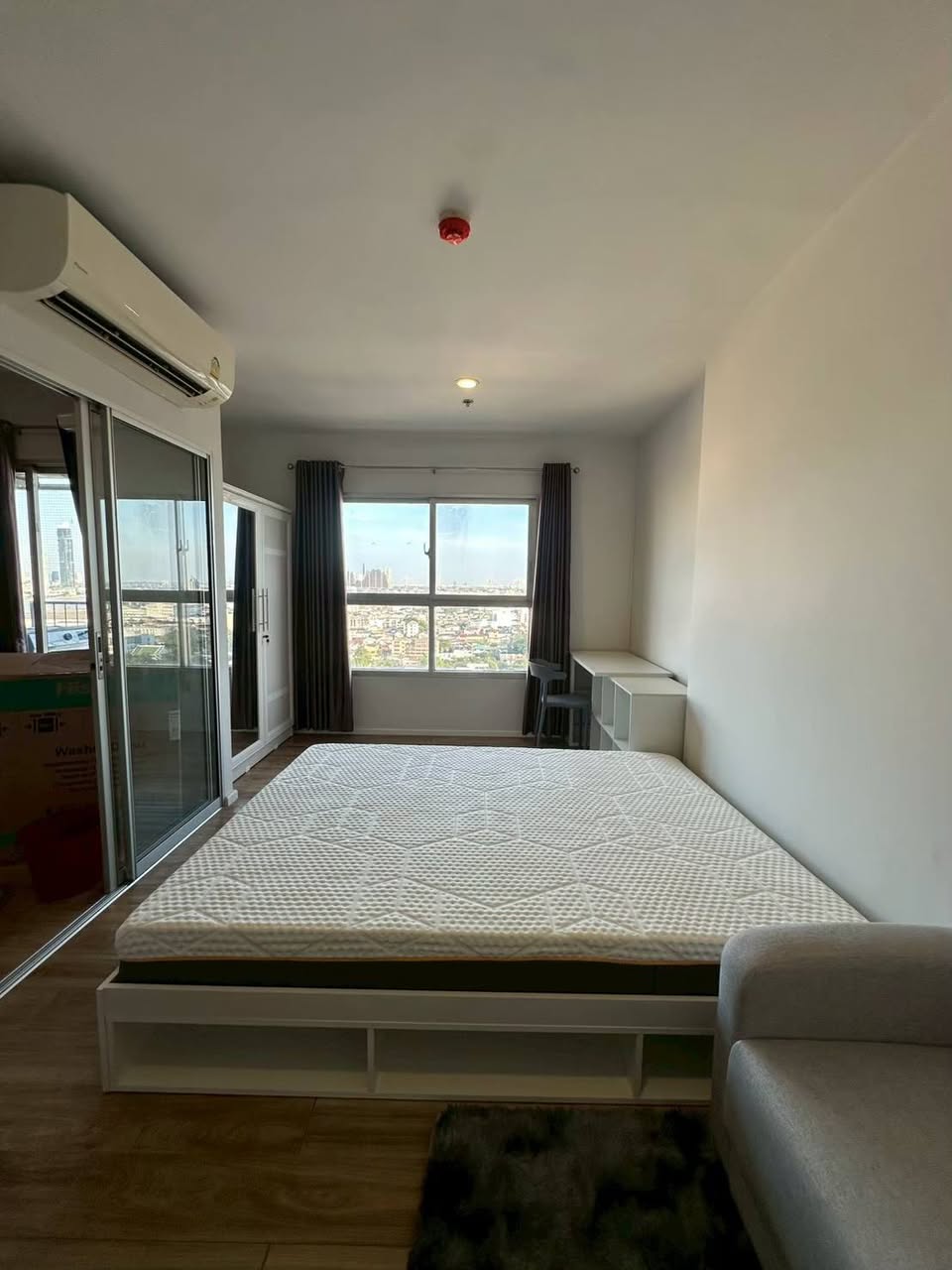 1BR condo in Suksawat — photo 3