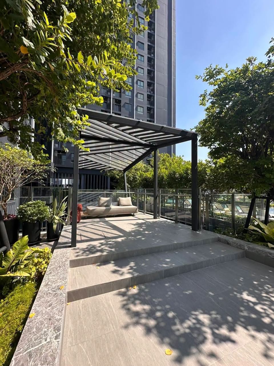 1BR condo in Phra Khanong — photo 4