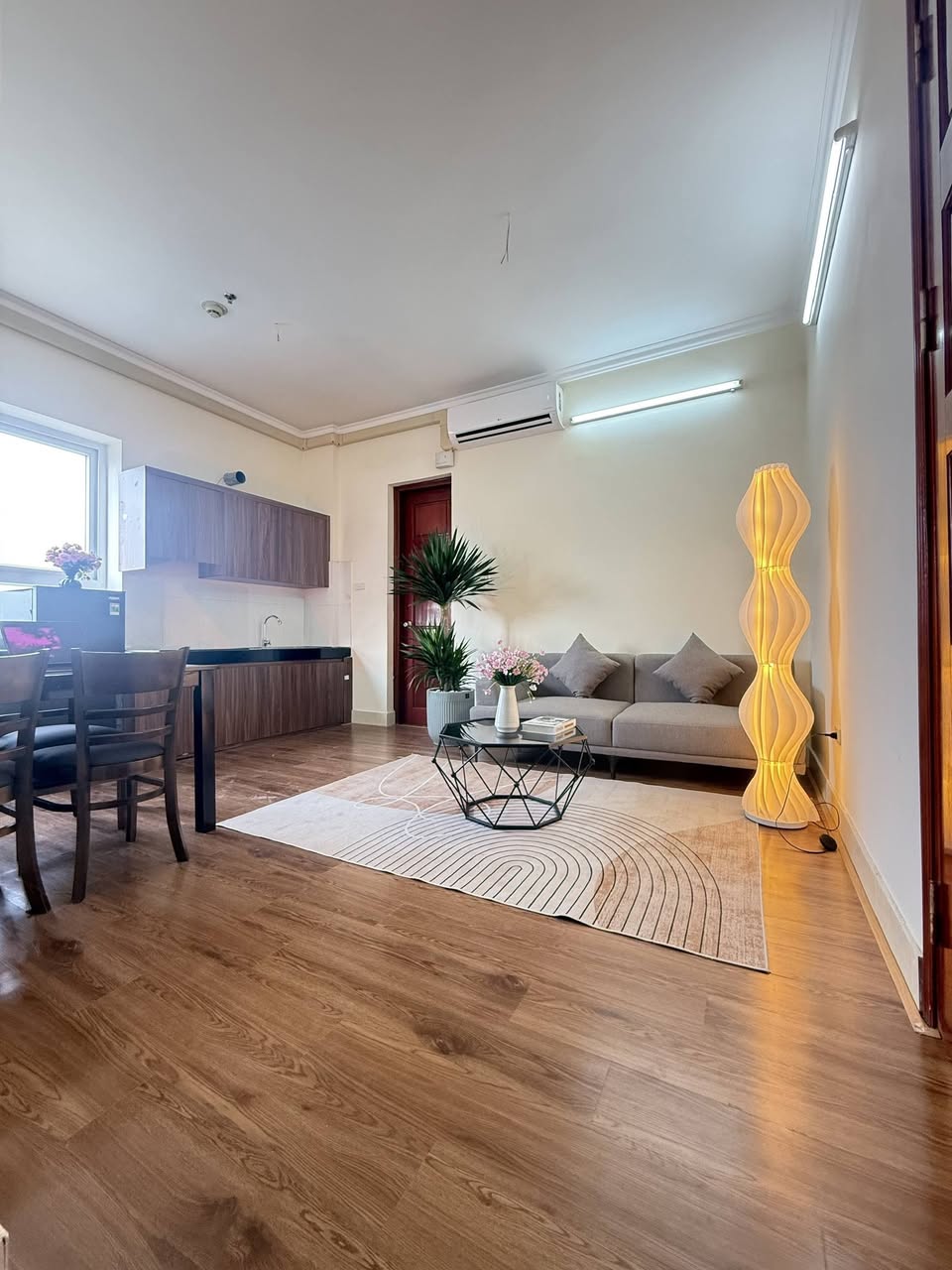 2BR apartment in Hai Ba Trung — photo 2
