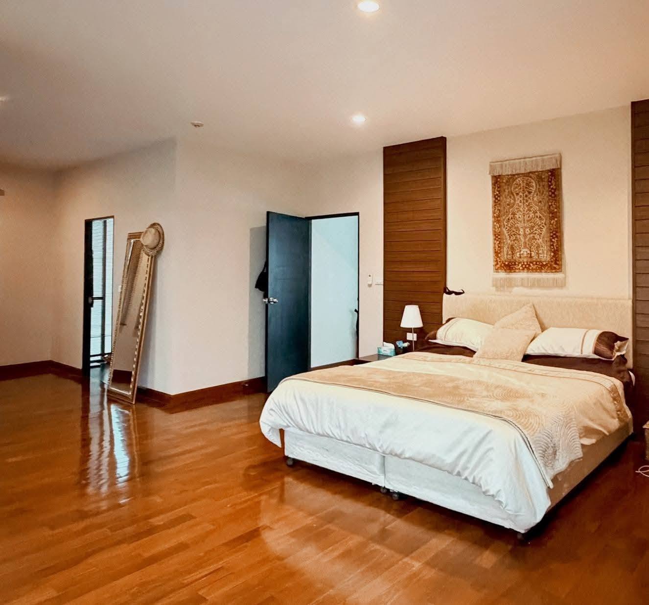 3BR duplex in Phrom Phong — photo 4