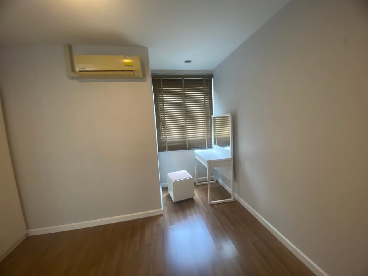 1BR condo in Sathorn — photo 4