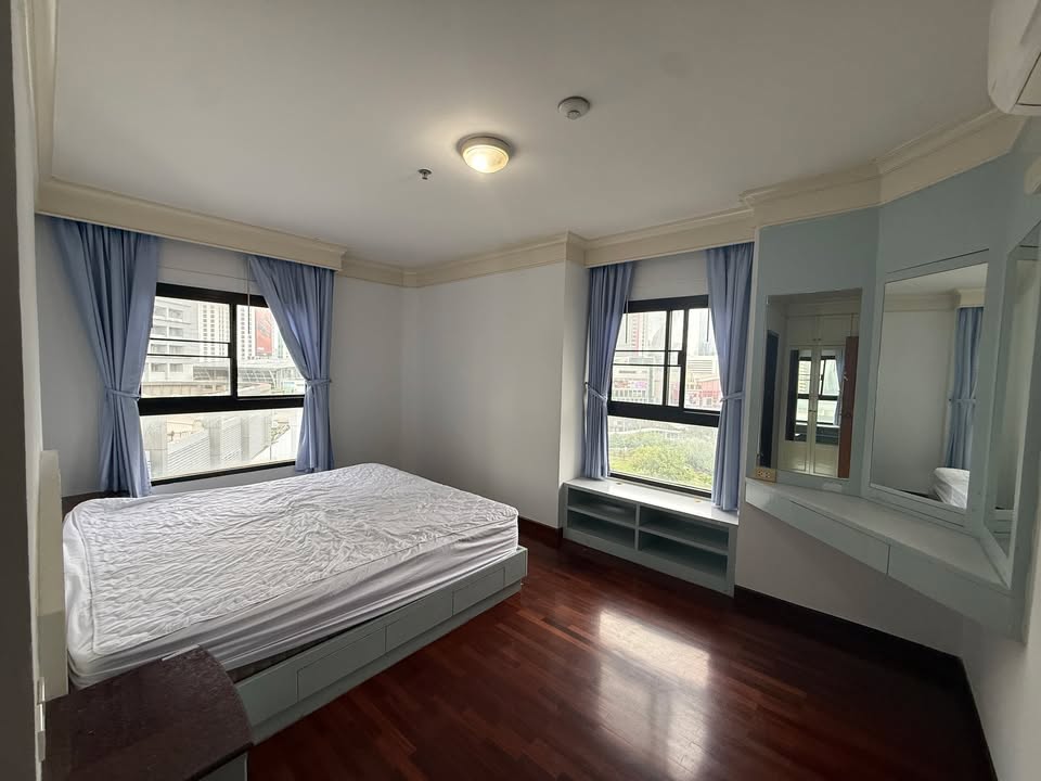 4BR apartment in Pratunam — photo 5