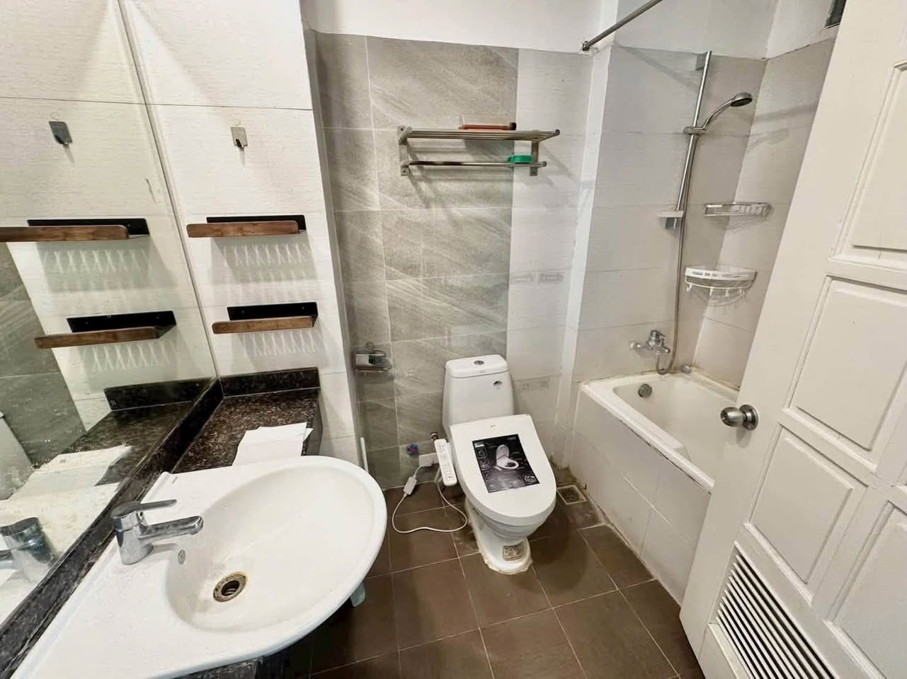 1BR apartment in Ba Dinh — photo 5