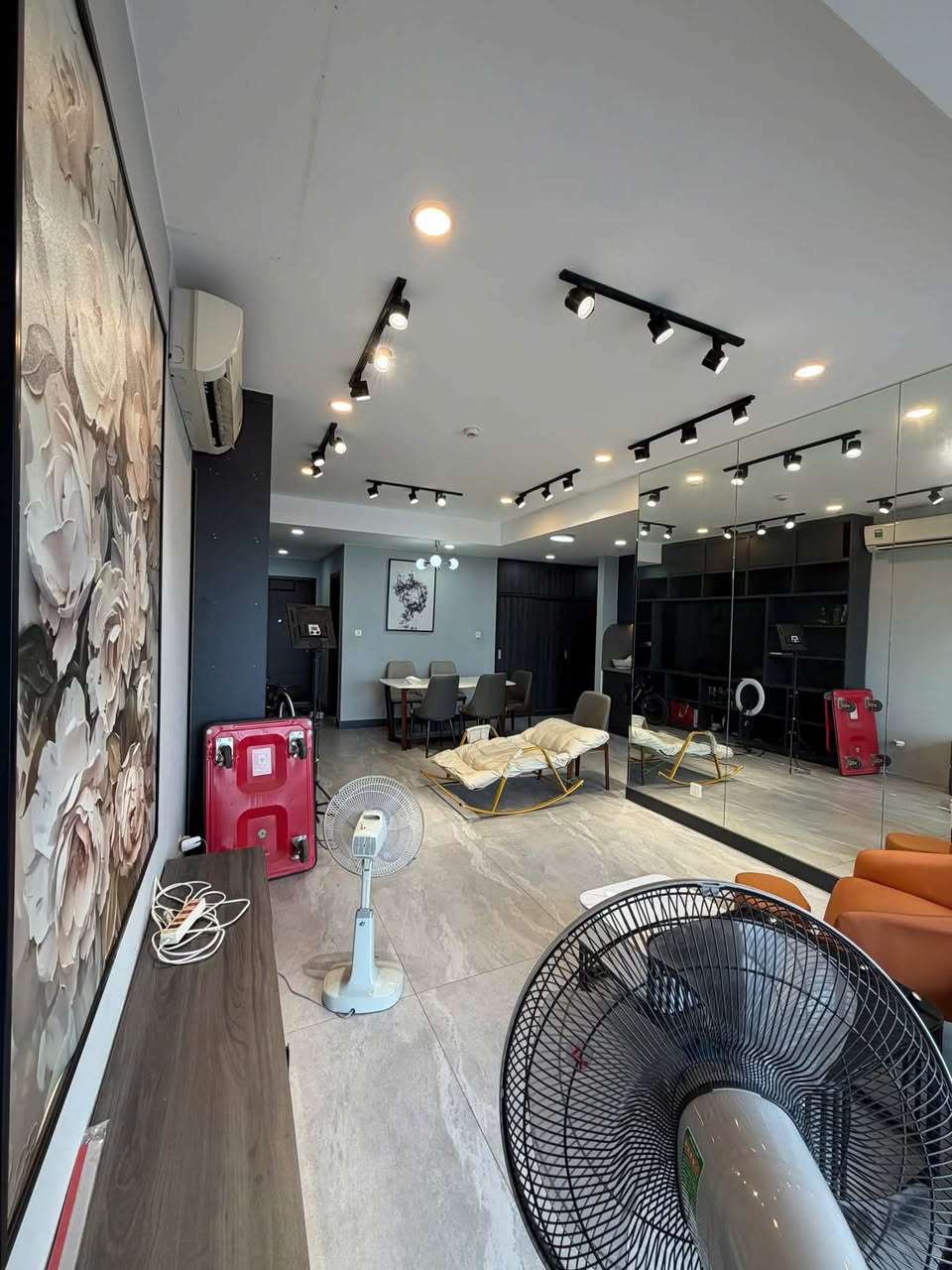 2BR apartment in Cau Giay — photo 2