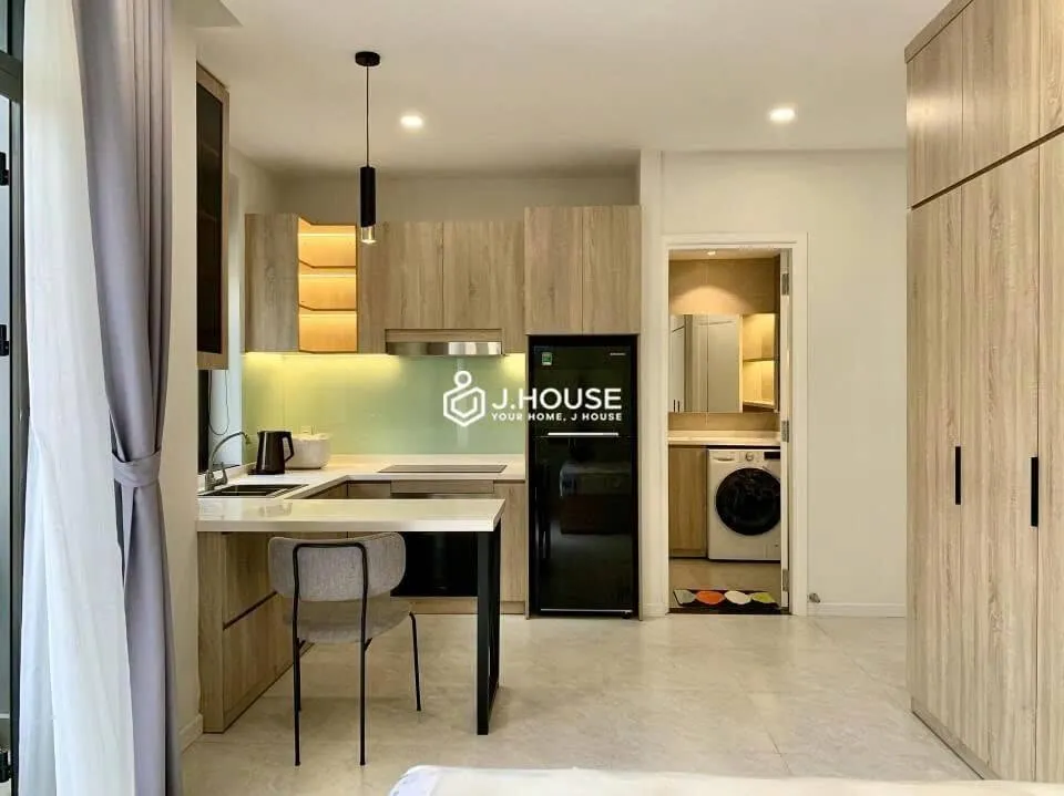 Studio apartment in Thao Dien — photo 2