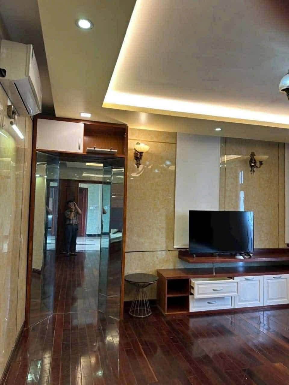 5BR villa in District 7 — photo 2
