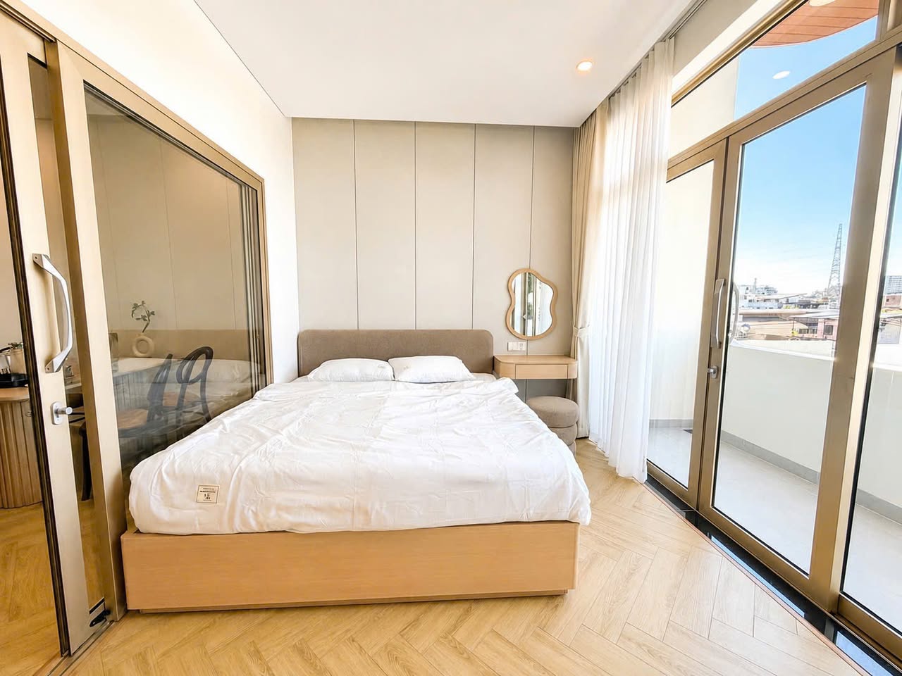1BR apartment in Khue My — photo 4