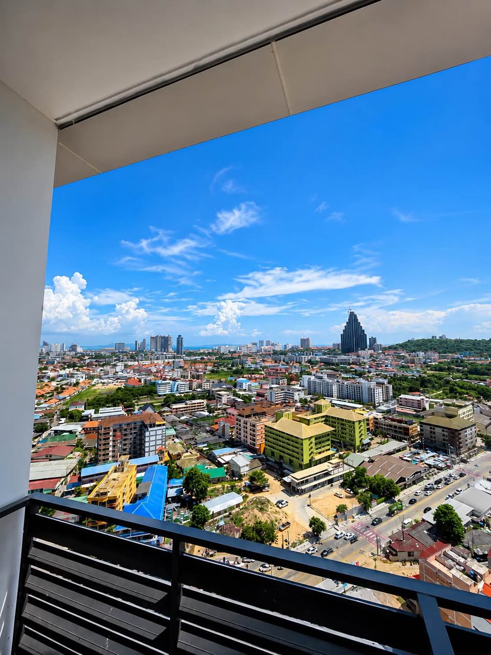 2BR condo in Central Pattaya — photo 2