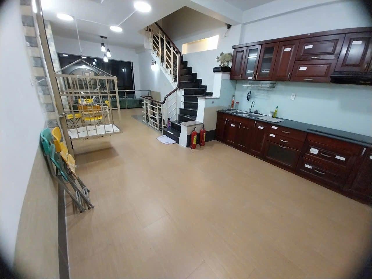 6BR house in District 7 — photo 4