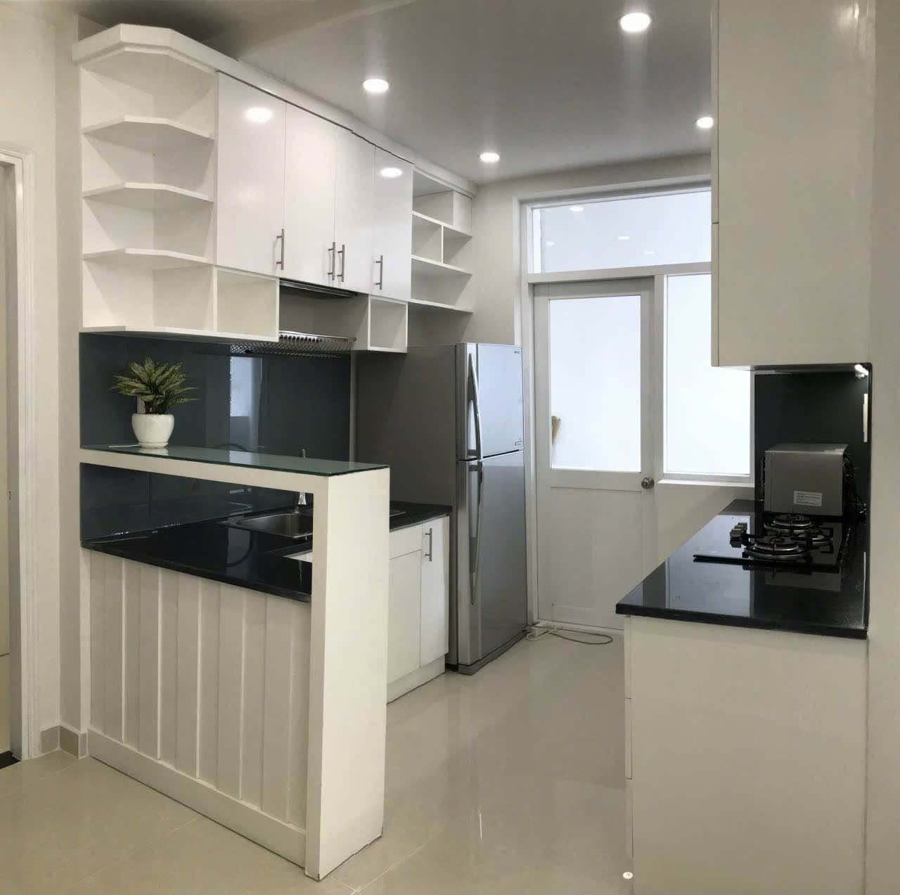 2BR apartment in Ho Chi Minh City — photo 2