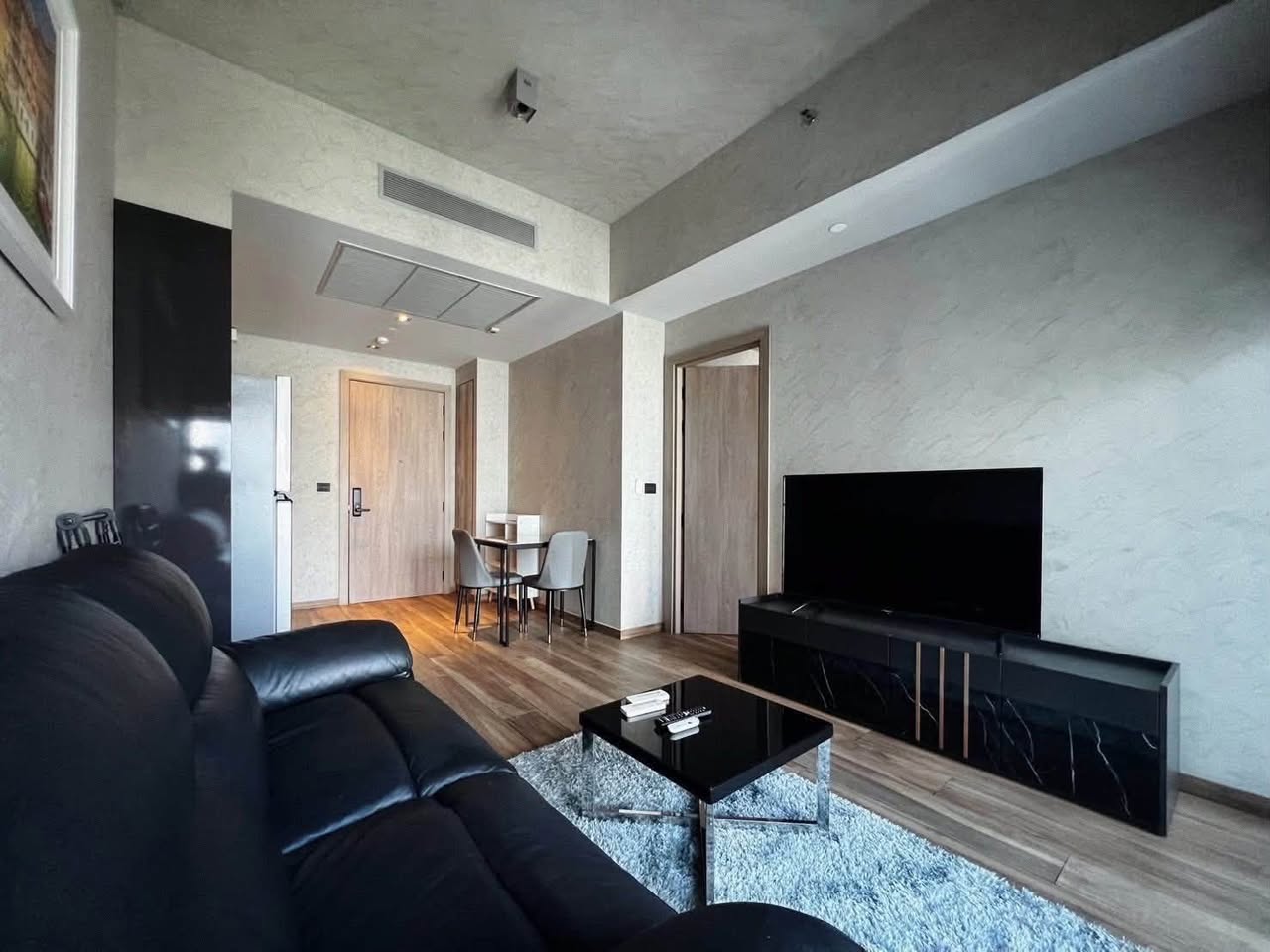 1BR rental in Asok — photo 2