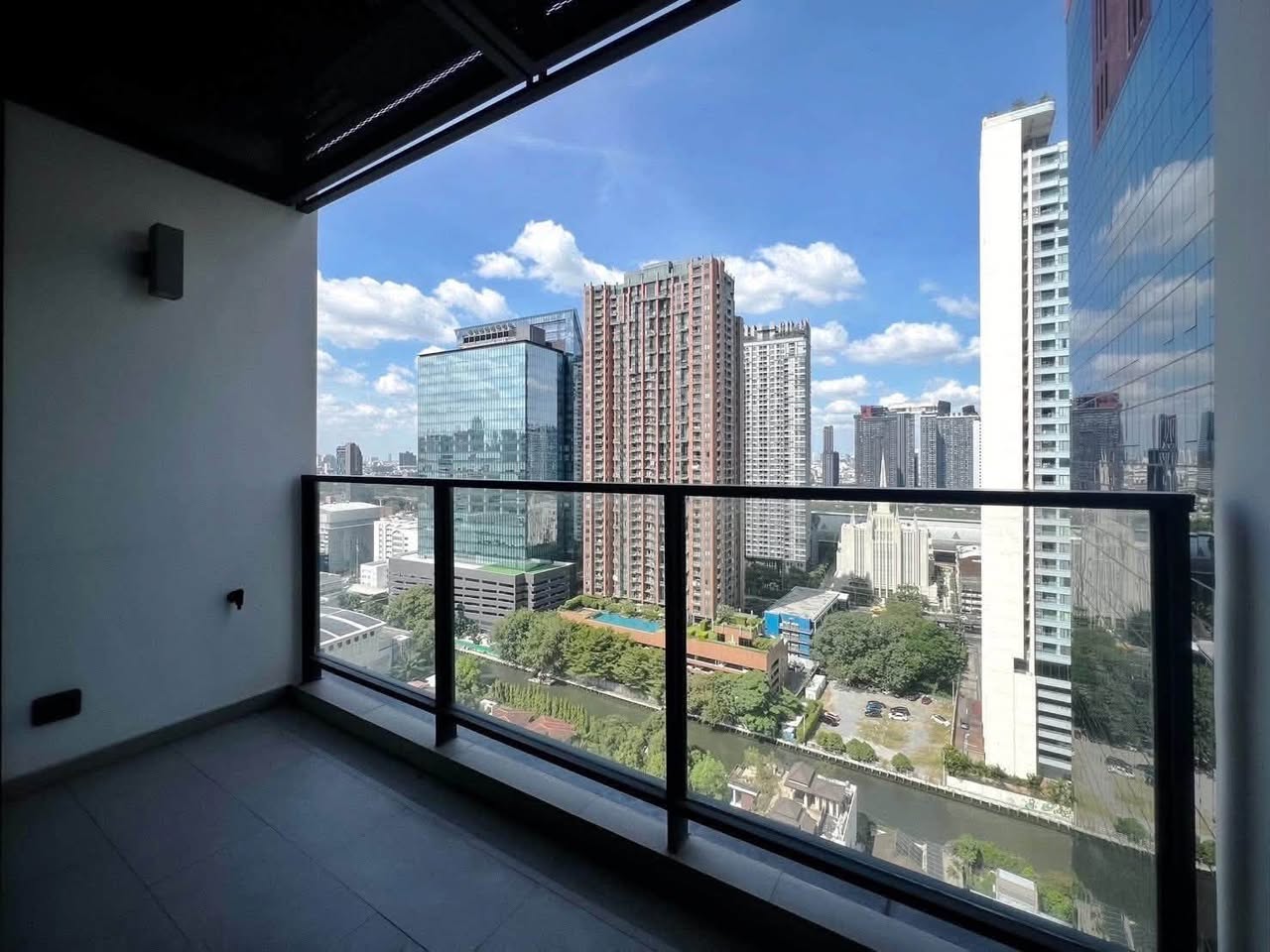 1BR rental in Asok — photo 3