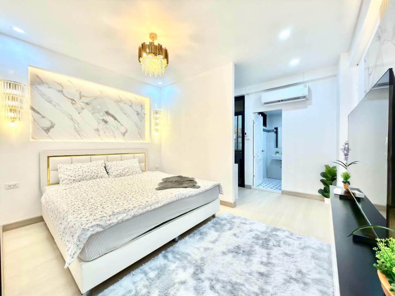 Studio condo in Central Pattaya — photo 2