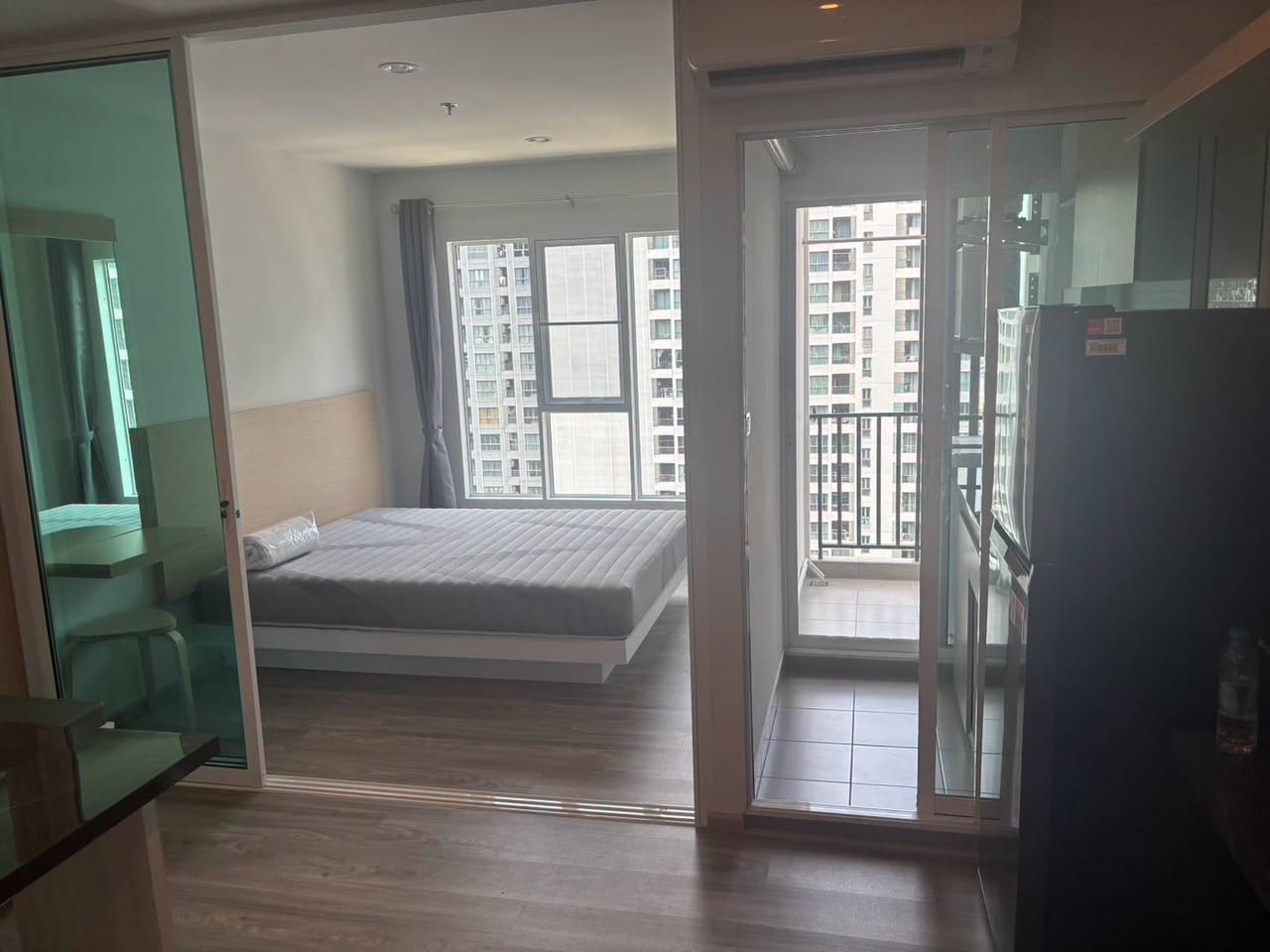 Studio condo in Bang Na — photo 2