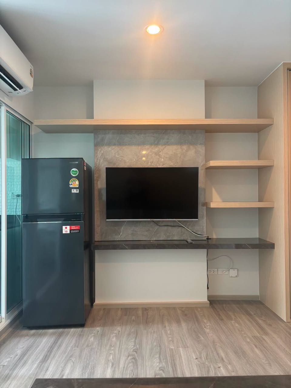 Studio condo in Bang Na — photo 3