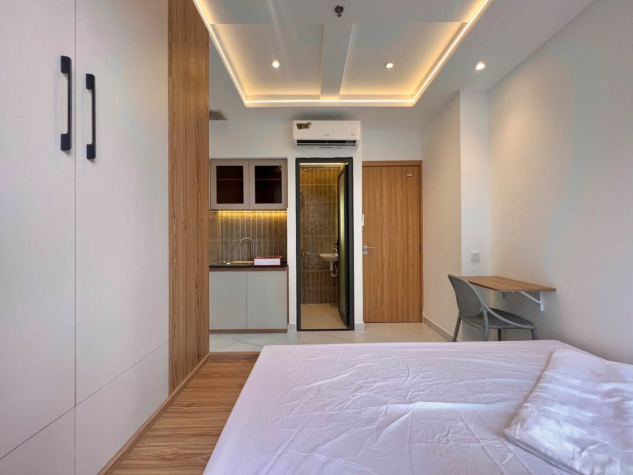 room in District 1 — photo 2